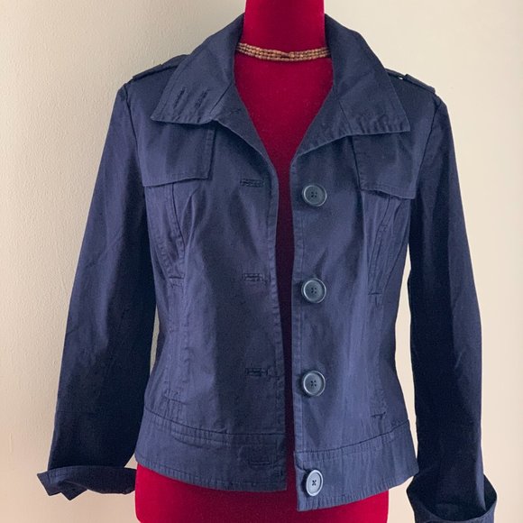 ⭐️HOST PICK⭐️ Talbots Petite Stretch Navy Jacket - Picture 2 of 15